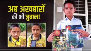 Shrikunj: मां को पढ़ना नहीं आता, 13 साल का वर्ल्ड रिकॉर्डधारी सपूत 'श्रीकुंज' से सुनाएगा खबरें! लोकार्पण जल्द
