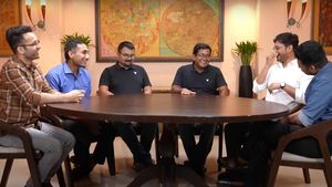 Roman Saini ने MLA से थप्‍पड़ खाने के बाद या Unacademy के लिए छोड़ी थी IAS की नौकरी? 