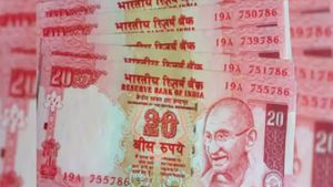 यदि इस नंबर का है 20 रुपए का गुलाबी नोट, अगर हां तो समझिए मिल गए 12 लाख रुपए 