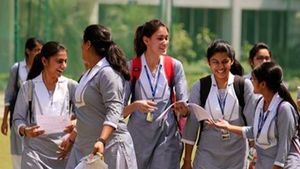 Fact Chek: सीबीएसई बोर्ड रिजल्ट  की तारीख को लेकर दावा, जानिए क्या है वायरल पोस्ट का सच?