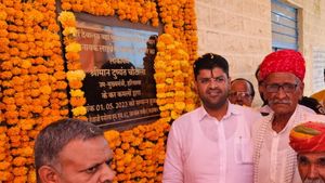 हरियाणा सरकार नए-नए कदम उठाकर शिक्षा में कर रही सुधार: डिप्टी सीएम दुष्यंत चौटाला