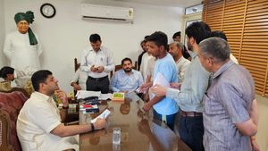 हरियाणा एयरपोर्ट डेवलपमेंट कारपोरेशन के गठन से एयरपोर्ट डेवलपमेंट प्रोजेक्ट्स में आएगी तेजी: डिप्टी सीएम