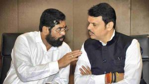 शिंदे-फडणवीस सरकार का बड़ा फैसला, महाराष्ट्र के 20 IAS अधिकारियों का तबादला