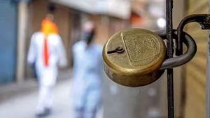 Fact Check: देश में 10 दिनों के लिए सब कुछ बंद रहेगा? जानें वायरल न्यूज की हकीकत