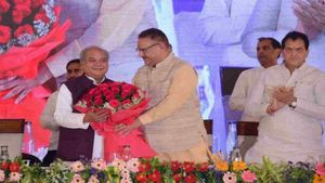  उत्तराखण्ड श्री अन्न महोत्सव 2023 में पहुंचे केंद्रीय कृषि मंत्री नरेंद्र सिंह तोमर, सीएम, मंत्री को दी बधाई