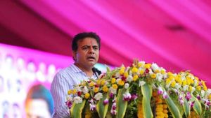 केटीआर बोले, 'केंद्र ने सिंगरेनी का निजीकरण किया तो ज्वालामुखी में बदल जाएगा रामागुंडम'