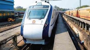 कर्नाटक में बीजेपी की हार से बेंगलुरु-हैदराबाद वंदे भारत लॉन्च होने में हो सकती है देरी  