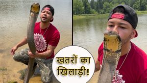 VIDEO: 12 फुट के किंग कोबरा को शख्स ने किया KISS, यूजर्स बोले- लिप टू लिप चाहिए