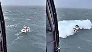 Cyclone Bjparjoy: सोशल मीडिया पर शेयर VIDEO में डरावना मंजर, फैक्ट चेक में खुल गई पोल