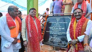 उत्तराखंड सीएम धामी ने भाजपा कार्यालय के भूमि पूजन कार्यक्रम में किया प्रतिभाग, रूड़की के लिए की तीन घोषणाएं