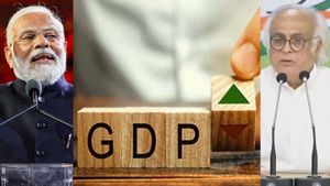 PM मोदी का दावा- India GDP के आंकड़ों में लचीली अर्थव्यवस्था, कांग्रेस बोली देश के उत्पादन-उपभोग पर गंभीर सवाल