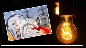 Free Electricity: 27 राज्यों में बिजली पर सब्सिडी और 6 राज्यों में बिजली मुफ्त, अब बढ़ने लगा है कर्जा