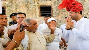 प्रदेश में 200 से ज्यादा कम्युनिटी सेंटर और करीब 950 गांवों में ई लाइब्रेरी निर्माणाधीन: दुष्यंत चौटाला