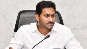आंध्र प्रदेश के सीएम जगन मोहन बोले, 'प्रदेश के छात्रों के लिए वरदान है अम्मा वोडी योजना'
