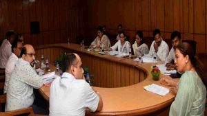 Uttarakhand: मंत्री रेखा आर्य ने पीआरडी एक्ट को लेकर की समीक्षा बैठक