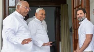 Opposition Meeting: नीतीश की नाव पर आखिरकार सवार हुई कांग्रेस 