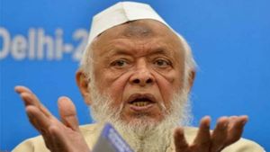 Islam and UCC: अगर ॐ और अल्लाह को एक मानते हो, तो समान नागरिक संहिता का विरोध क्यों?