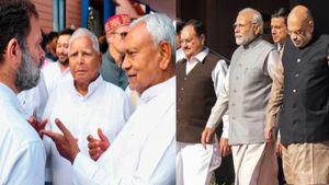 NDA vs PDA: वोटों के गणित में पीडीए से कहीं आगे एनडीए