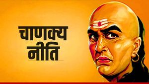 Chanakya Niti : घर में ही स्वर्ग के समान सुख कब है