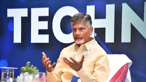 चंद्रबाबू नायडू का बड़ा आरोप, 'YSRCP ने आंध्र प्रदेश में जोड़े हैं 20 लाख फर्जी वोटर'