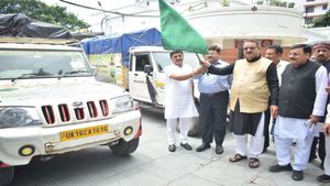  उत्तराखंड:  सीएम धामी की घोषणा के अंर्तगत कृषि मंत्री ने किया पहले चरण में लगभग 03 लाख पौधों को फ्लैग ऑफ 