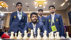 Chess: 17 साल के गुकेश डी ने रचा इतिहास, दुनिया का कोई खिलाड़ी नहीं कर सका ऐसा