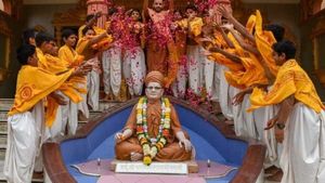 Guru Purnima 2023:  'गुरुर्ब्रह्मा गुरुर्विष्णुः...' जानिए पूजा का शुभ मुहूर्त , स्तुति और  मंत्र 