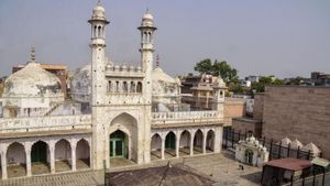 Gyanvapi Issue: योगी ने विपक्षी गठबंधन का खेल बिगाड़ना शुरू किया  