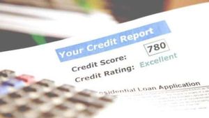 Credit Score: क्रेडिट स्कोर से बेहाल जनता