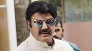 YSRC  आंध्र प्रदेश में Balayya के खिलाफ दीपिका को खड़ा कर सकती है