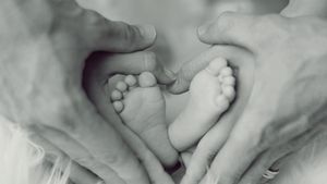शादी के सालों बाद तक बच्चों के लिए परेशान थी महिला, अब एक साथ 4 बच्चों को दिया जन्म