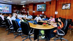 उत्तराखंड: अपर मुख्य सचिव ने दृष्टिपत्र 25 संकल्प 2022 के लक्ष्यों प्रभावी क्रियान्वयन करने के दिए निर्देश