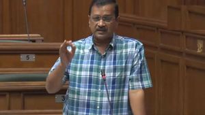  दिल्ली विधानसभा में सीएम केजरीवाल का केंद्र पर तीखा हमला, कहा- मणिपुर पीएम अब तक चुप क्यों 