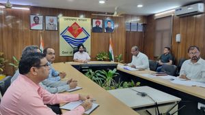 उत्तराखंड: मुख्य सचिव संधु के निर्देश,  लंपी बीमारी से सभी सम्बन्धित विभागों को मिलकर लड़ने की जरुरत