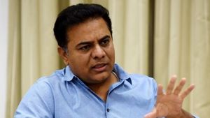 केटीआर ने उप्पल, अंबरपेट फ्लाईओवर में देरी के लिए केंद्र सरकार को ठहराया जिम्मेदार
