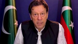 Imran Khan: तोशाखाना तो बहाना है, इमरान को चुनाव से दूर हटाना है