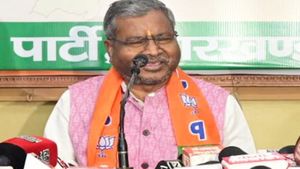 झारखंड : बीजेपी प्रदेश अध्यक्ष बाबूलाल मरांडी पर केस दर्ज, हेमंत और शिबू सोरेन पर की थी आपत्तिजनक टिप्पणी