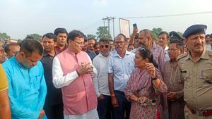 उत्तराखंड: सीएम धामी ने किया कोटद्वार में आपदाग्रस्त क्षेत्र का स्थलीय निरीक्षण, अधिकारियों को दिए ये निर्देश