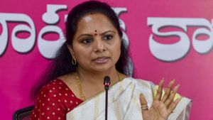 हैदराबाद: एमएलसी कविता ने दोहरे मानदंडों को लेकर की कांग्रेस की आलोचना