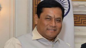  विशाखापत्तनम अंतर्राष्ट्रीय क्रूज टर्मिनल का मंत्री सोनोवाल ने किया उद्घाटन 