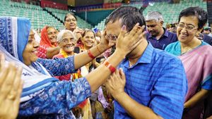 तीर्थ यात्रा योजना के तहत 76वीं ट्रेन दिल्ली से रामेश्वरम के हुई रवाना, केजरीवाल ने कही ये बात