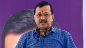 'BJP के भ्रष्टाचार की भेंट चढ़ गया एक और पुल', गुजरात में टूटा पुल तो आम आदमी पार्टी ने उठाए सवाल