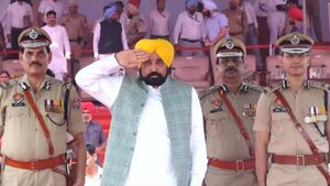 पासिंग आउट परेड में शामिल हुए सीएम भगवंत मान, ट्रेनिंग पूरी कर चुके 2999 सिपाहियों ने दी सलामी