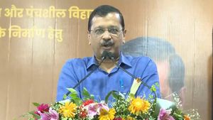 दिल्ली में रात 12 बजे तक होगा रामलीला का मंचन, सीएम Arvind Kejriwal ने दी अनुमति