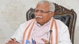 हरियाणा सरकार गरीब परिवारों को बांटेगी सरसों का तेल, मिलेगा इतने रुपए किलो