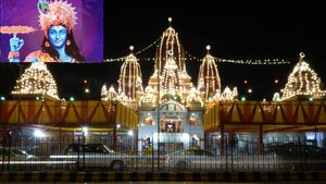 Janmashtami 2023 Wishes: 'कृष्ण की बांसुरी आपके जीवन में प्रेम की धुन... जन्‍माष्‍टमी पर भेजें ये संदेश 