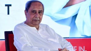 ओडिशा सीएम ने 181 मोबाइल पशु चिकित्सा यूनिट वाहनों  को दिखाई हरी झंडी