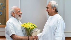 ओडिशा सीएम नवीन पटनायक कर रहे पीएम मोदी की प्रशंसा, क्‍या हैं इसके मायने? 