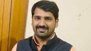 भूपेंद्र और दीपेंद्र हुड्डा पर बरसे INSO राष्ट्रीय अध्यक्ष, कहा- इनसे बड़ा ठग हरियाणा की राजनीति में नहीं