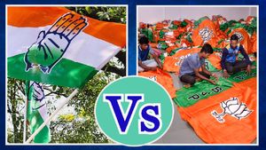 Telangana News: कांग्रेस और BJP के बीच 'परेड ग्राउंड' बना प्रतिष्ठा का मुद्दा! 